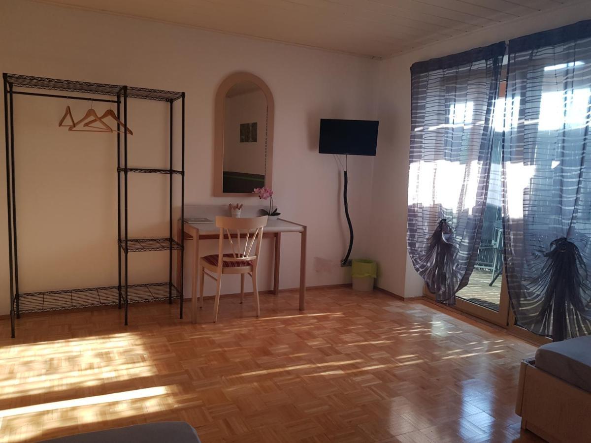 Apartment Am Riegelberg Oesdorf Luaran gambar