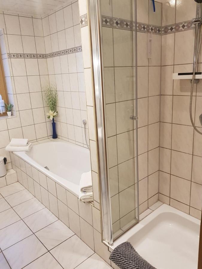 Apartment Am Riegelberg Oesdorf Luaran gambar
